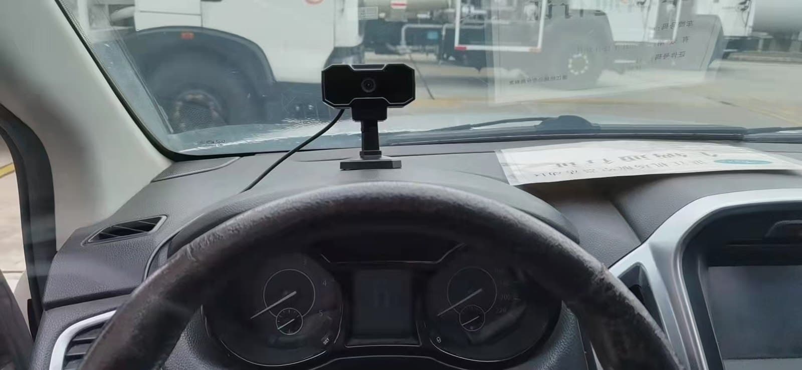 貨車司機閉眼 0.5 秒,已行咗 15 米——DSM 疲勞駕駛偵測如何為香港車隊建立主動安全防線 圖 3